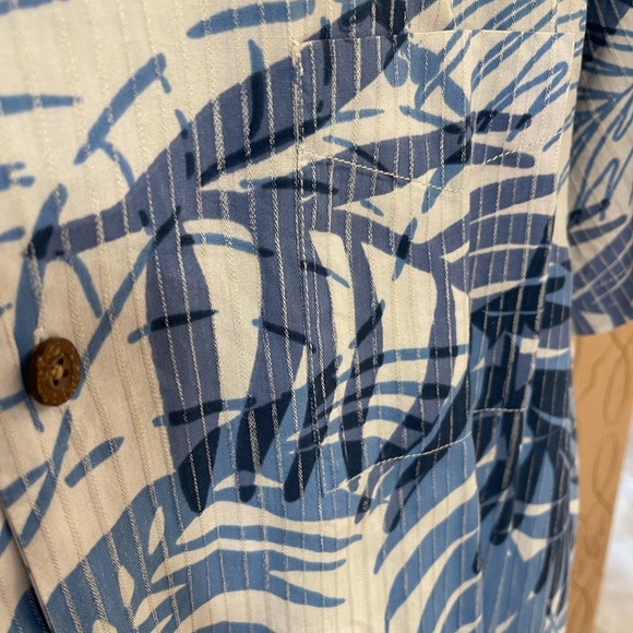 Men’s Tommy Bahama short sleeve shirt, size L - Picture 3 of 3